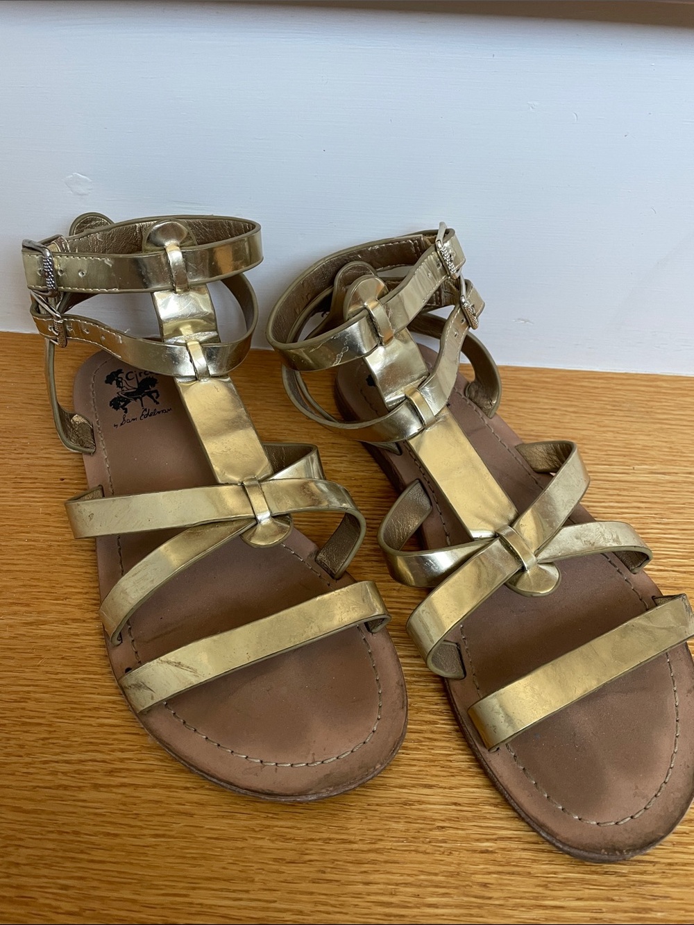 Circus by Sam Edelman Metallic Gold Strappy Gladiator Sandals size 6.5M